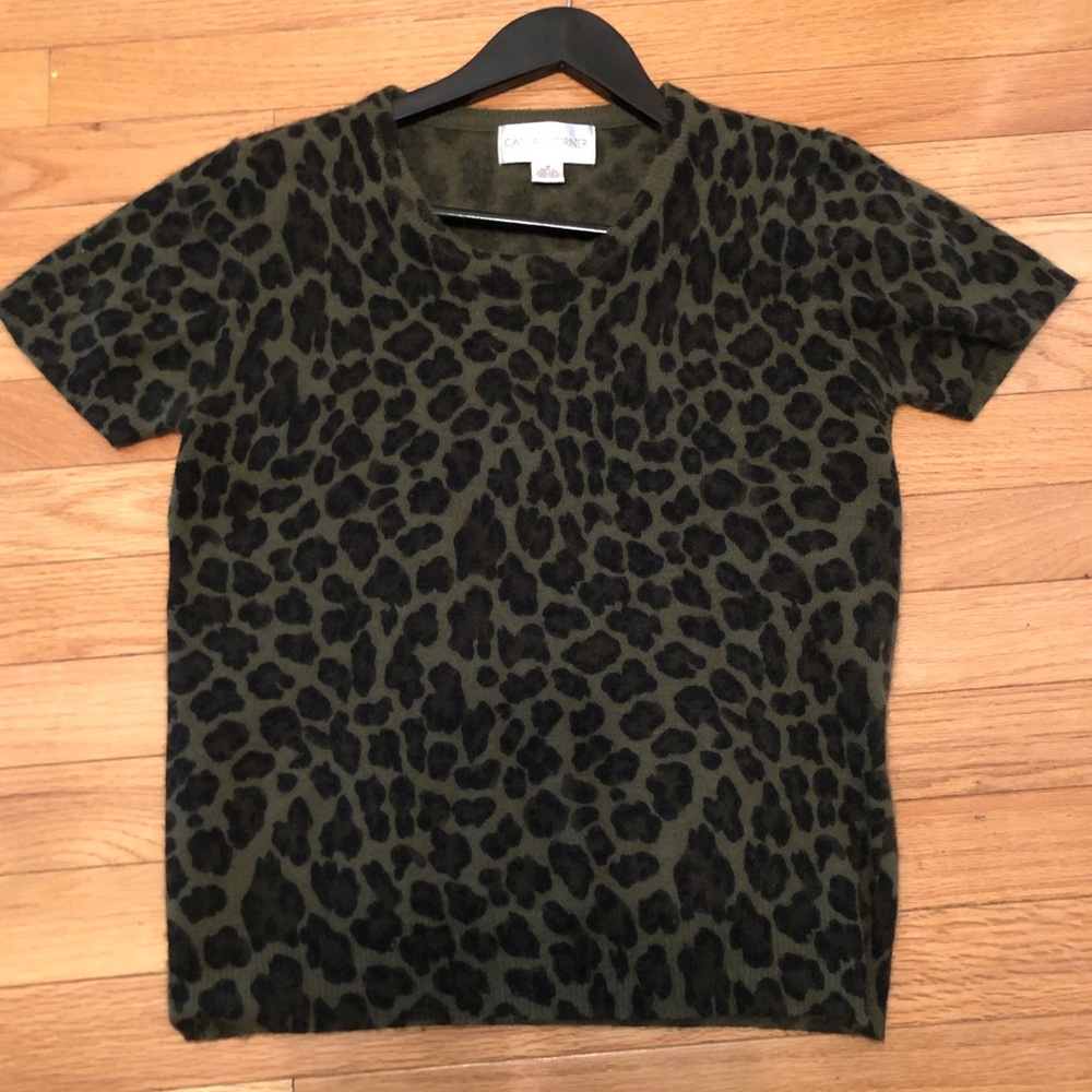 Casual Corner Green Cheetah Print Sweater M